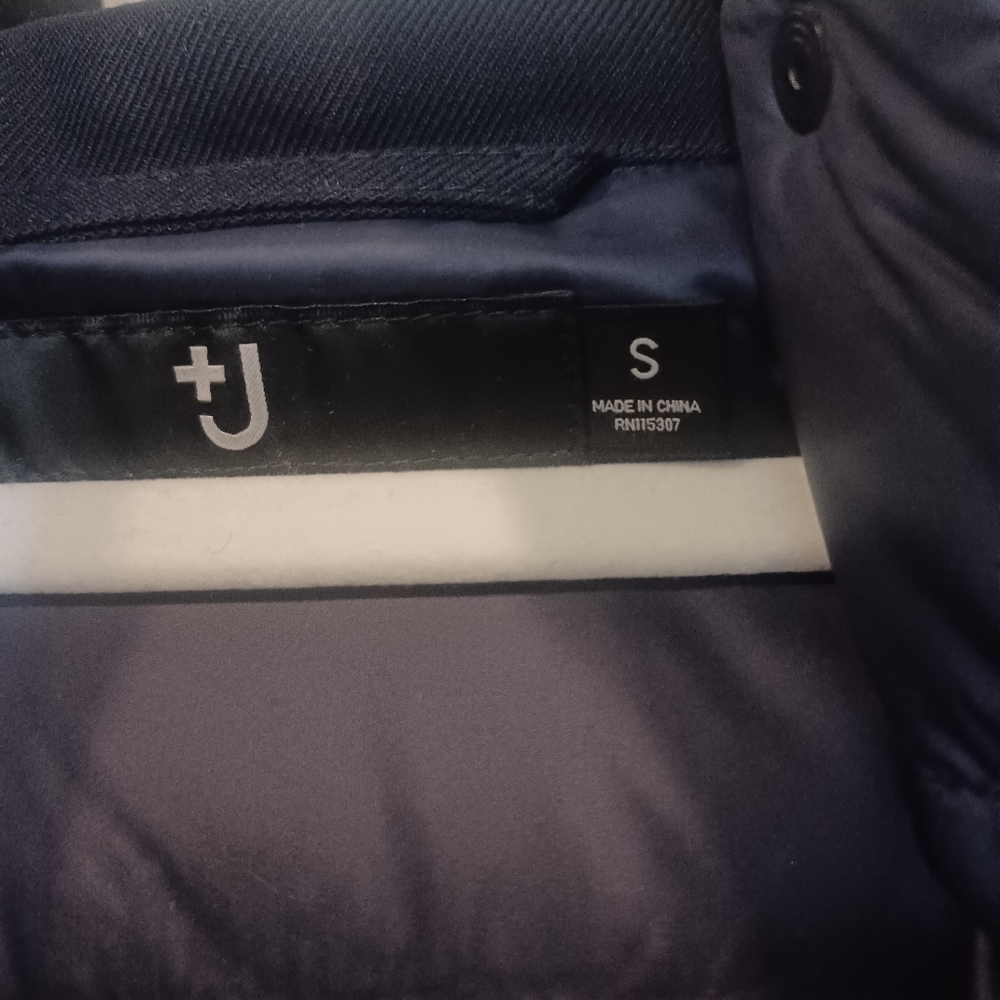 Coat - Picture 2 of 4